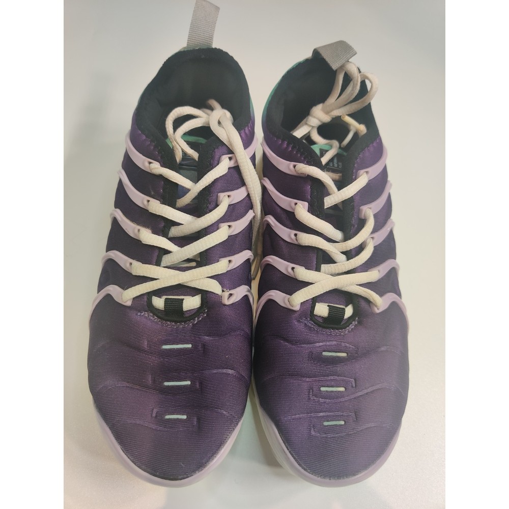 Nike Air Vapormax Plus Size 8 Ombre color purple to turquoise